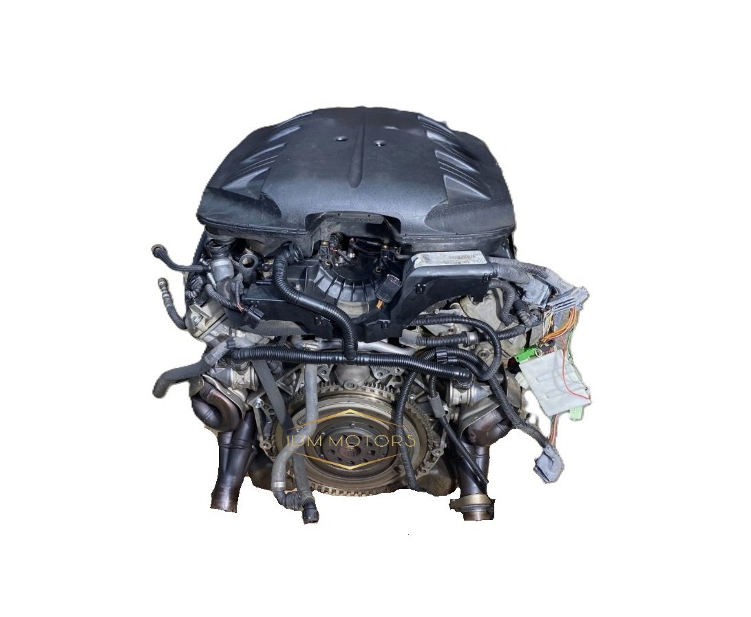 S65B40A Engine (1)